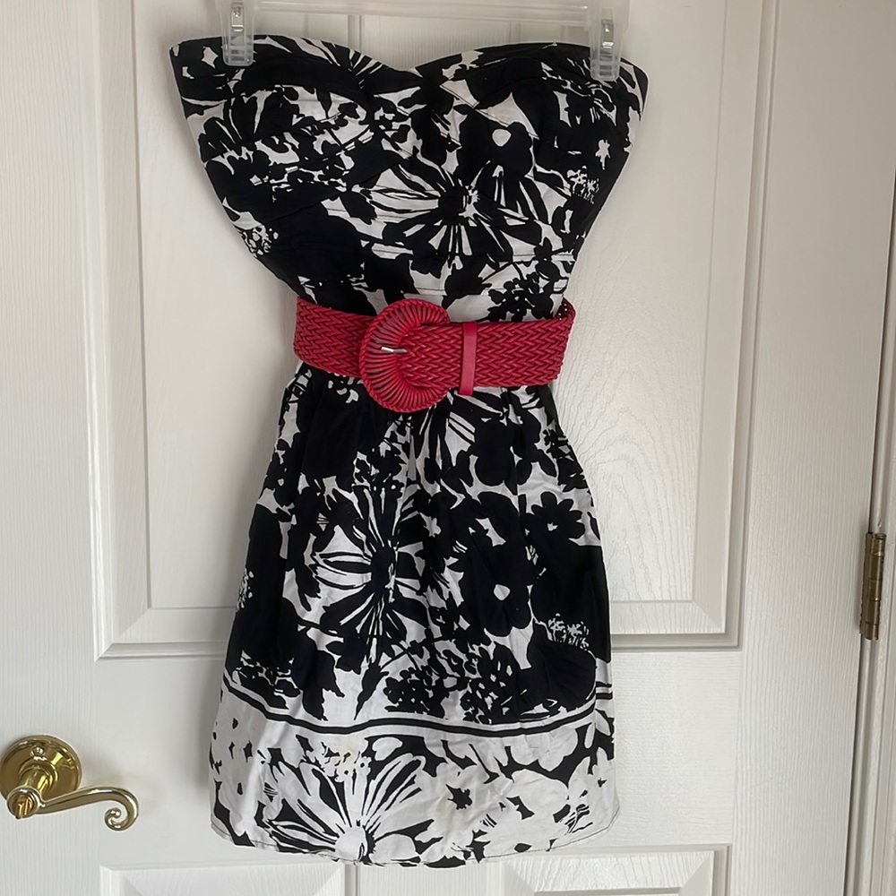 Size 5, black and white floral, strapless Windsor dress with removable red belt.